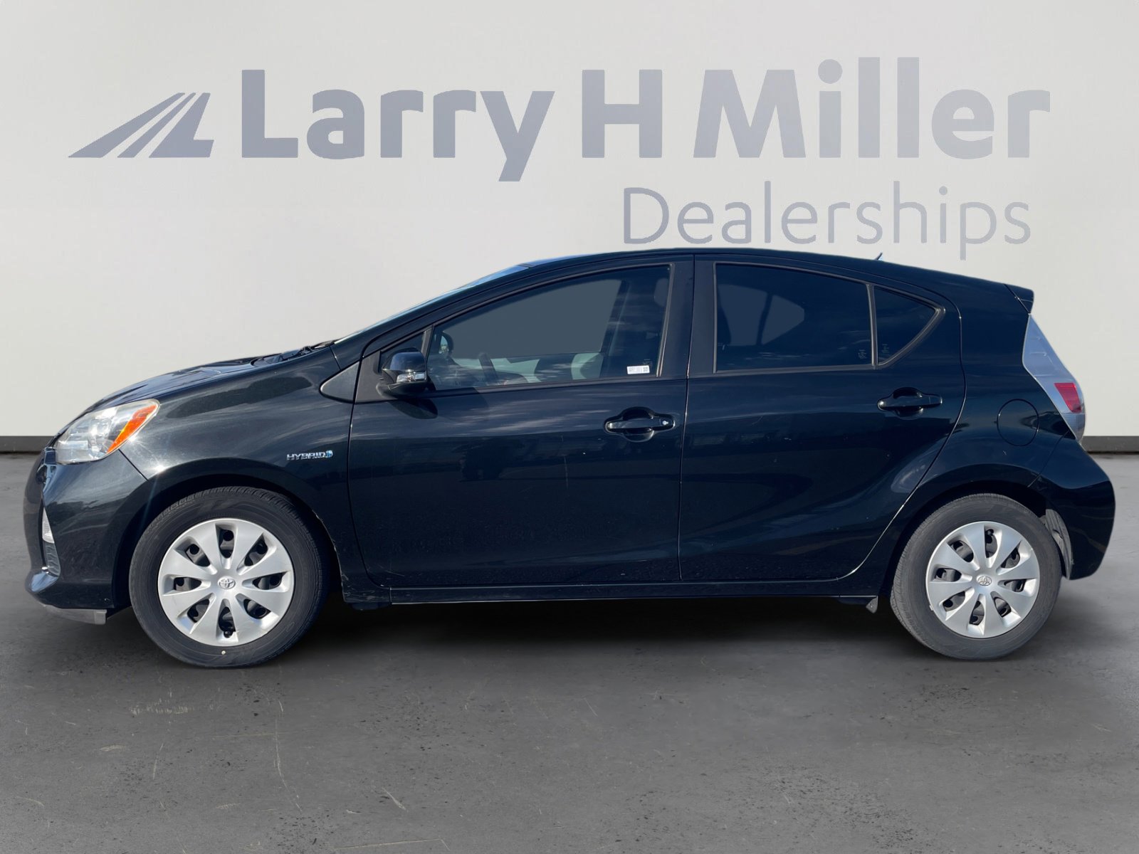 Used 2014 Toyota Prius C Two FWD image 2