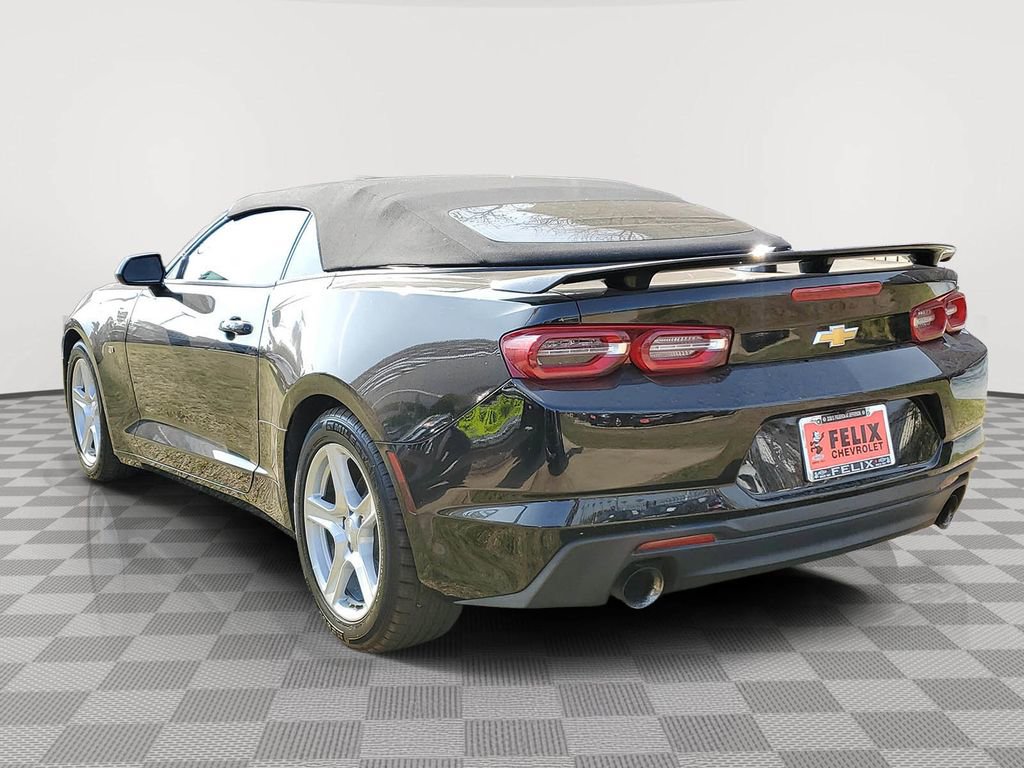 Used 2019 Chevrolet Camaro LT image 4