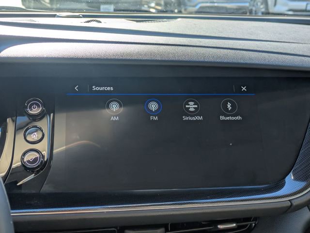 Used 2023 Buick Envision Preferred image 23