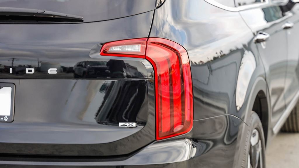Used 2025 Kia Telluride S AWD/4WD image 10