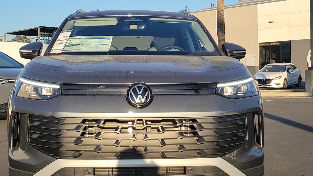 New 2026 Volkswagen Tiguan S FWD image 3