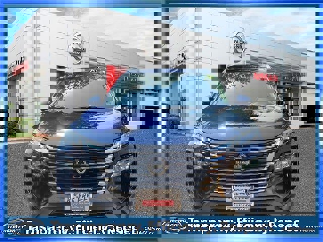 Certified 2025 Nissan Rogue SV w/ SV Premium Package image 2