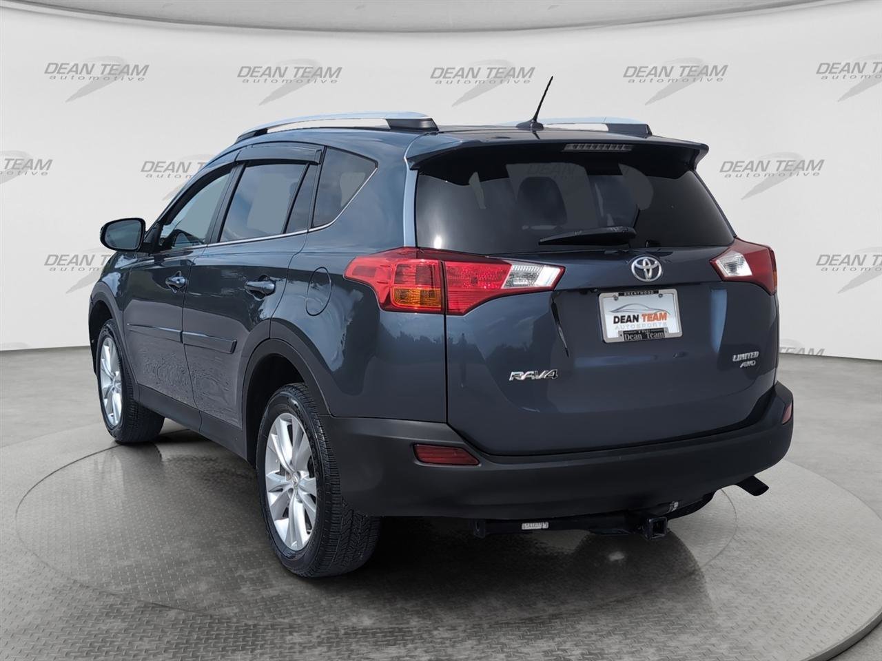 Used 2014 Toyota RAV4 Limited w/ Technology Package AWD/4WD image 5