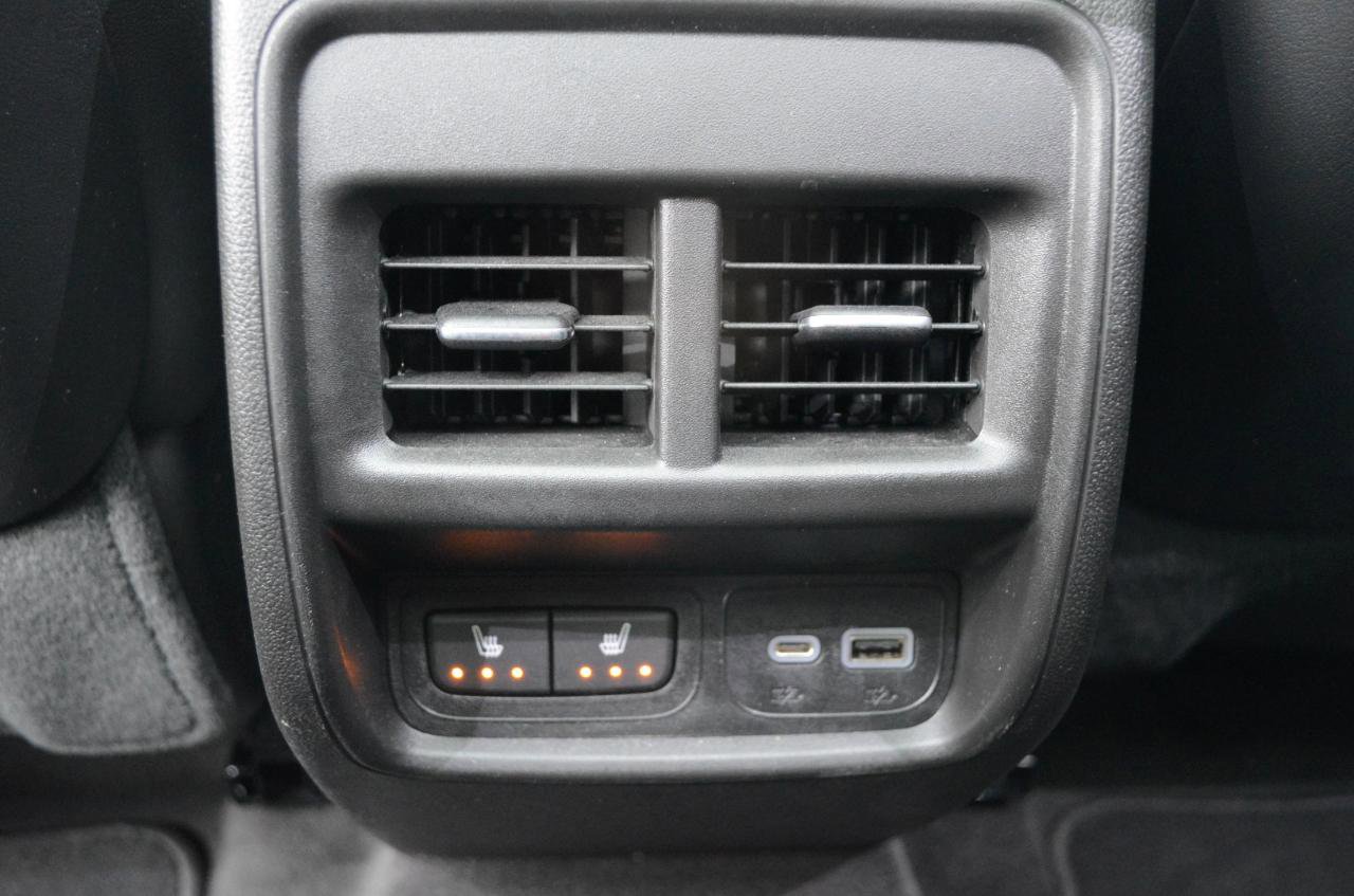 Used 2024 Cadillac XT4 Sport image 19