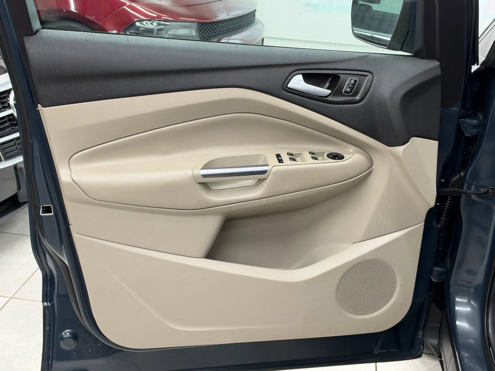 Used 2019 Ford Escape SE AWD/4WD image 16