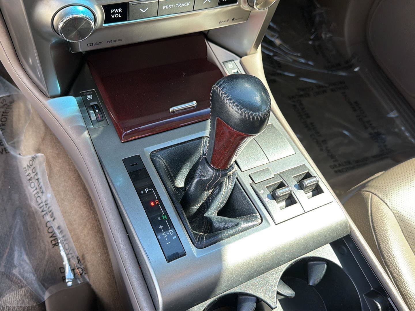 Used 2015 Lexus GX 460 w/ Premium Package AWD/4WD image 29