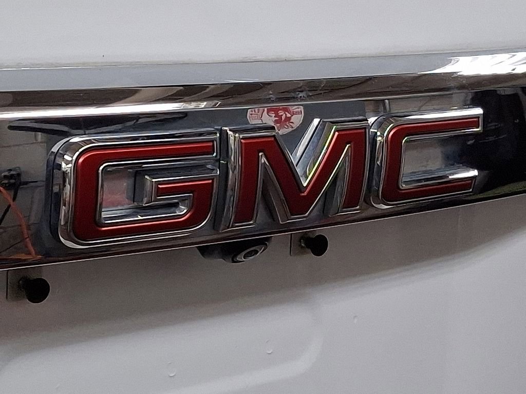 Used 2021 GMC Acadia SLE w/ Driver Convenience Package image 30
