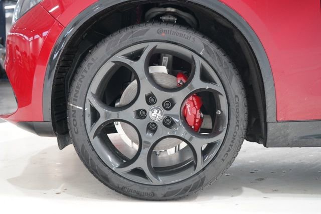 New 2025 Alfa Romeo Stelvio Sprint image 11