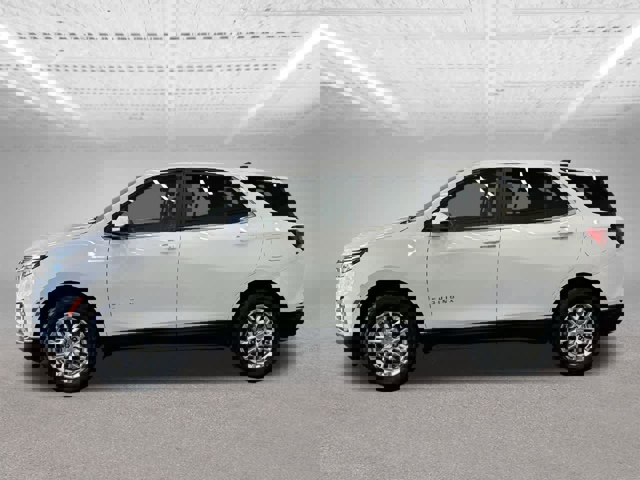 Used 2023 Chevrolet Equinox LT w/ LPO, Floor Liner Package image 2