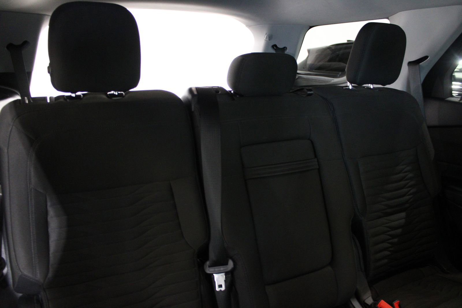 Used 2020 Ford Explorer XLT image 34