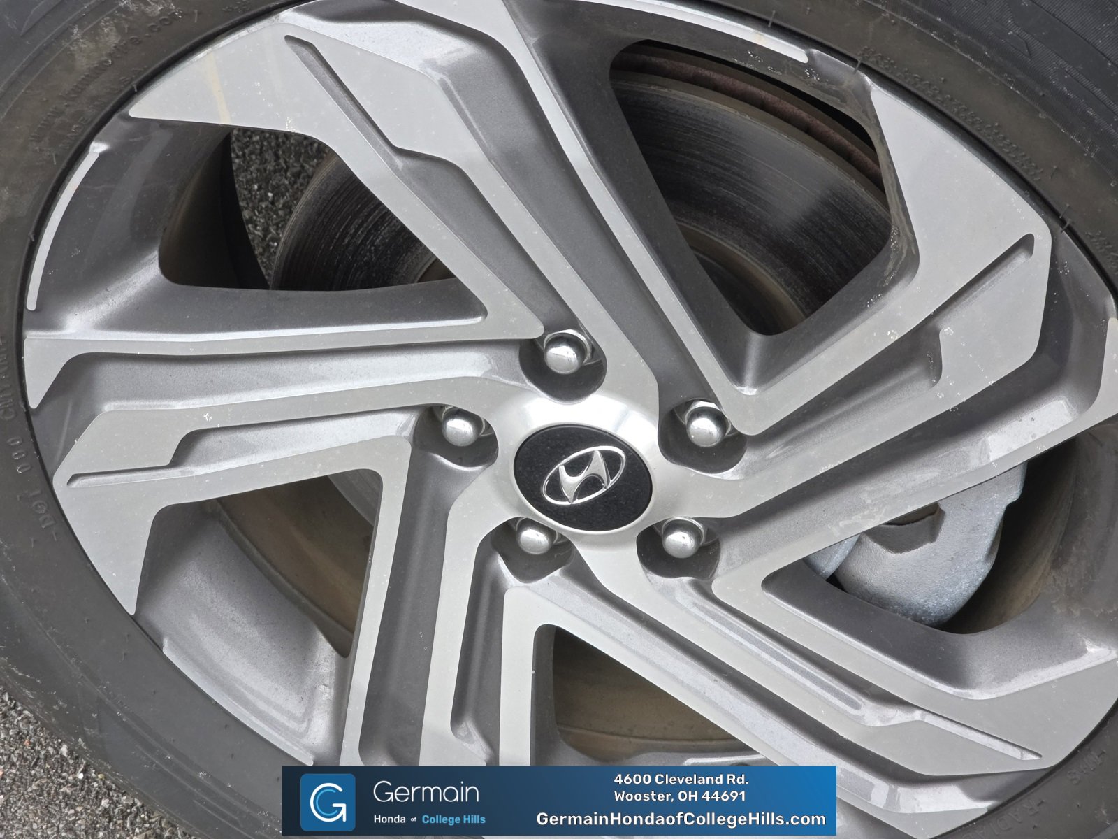 Used 2023 Hyundai Santa Fe SEL image 13