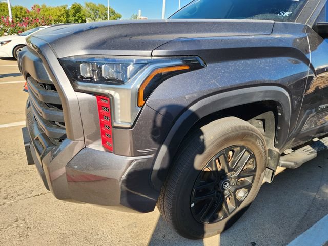 Used 2025 Toyota Tundra Limited AWD/4WD image 7