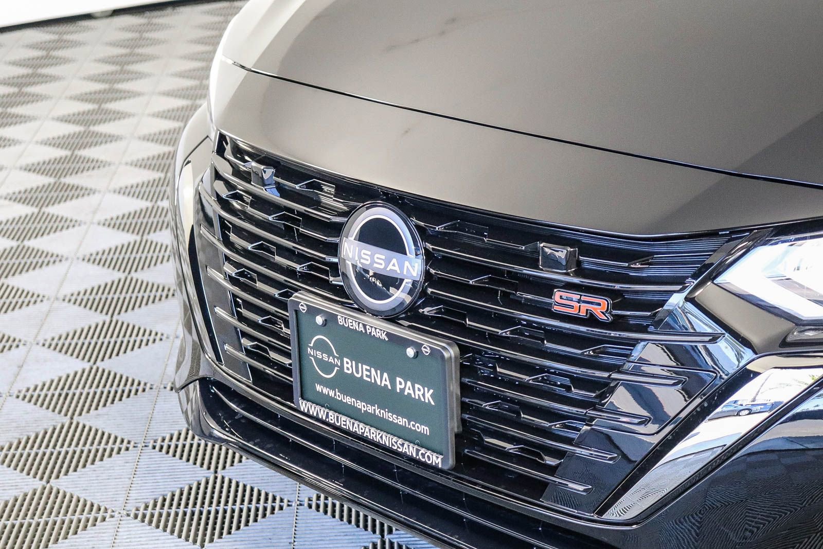 Used 2025 Nissan Sentra SR image 5