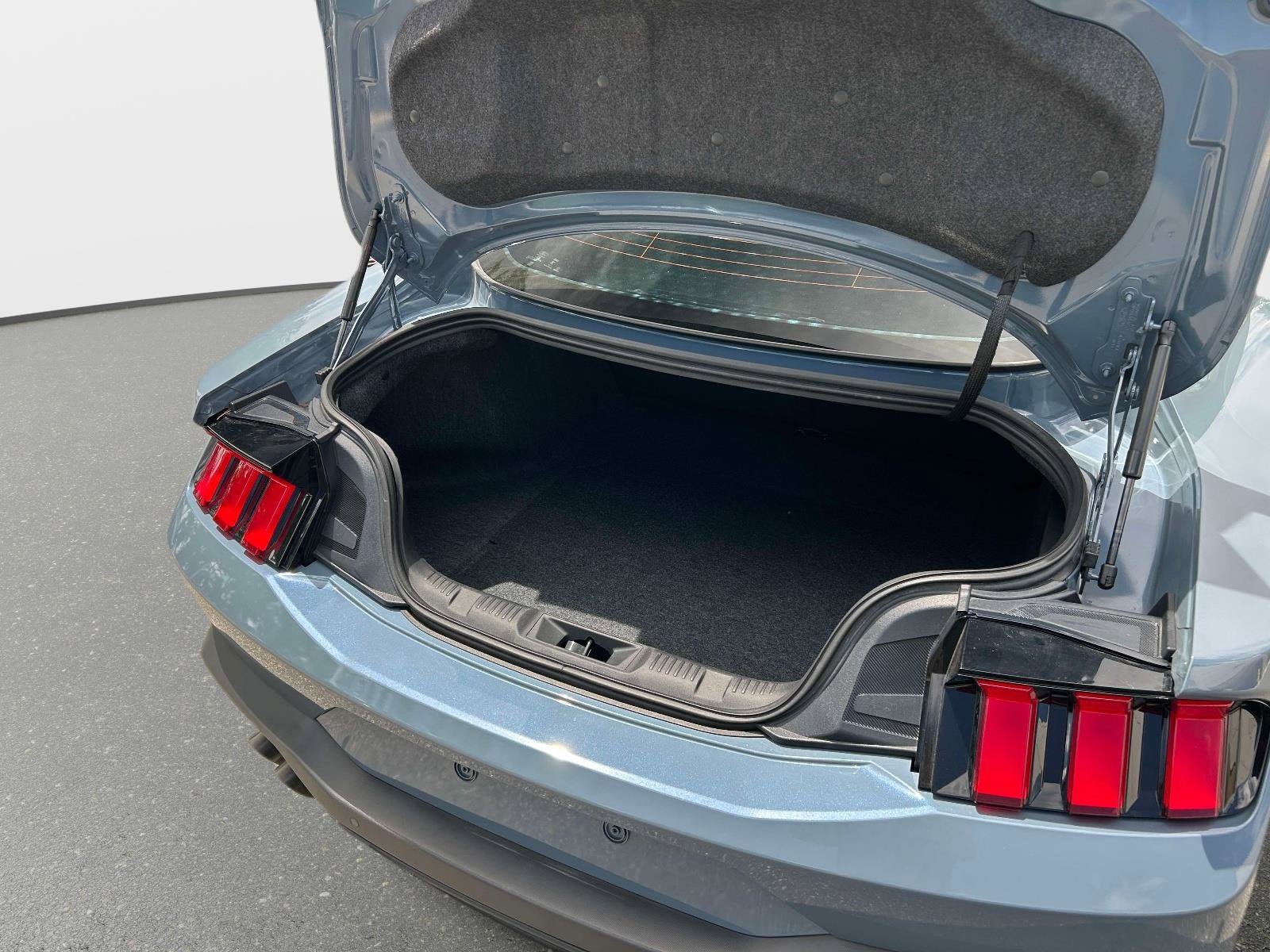 Used 2024 Ford Mustang GT Premium RWD image 12