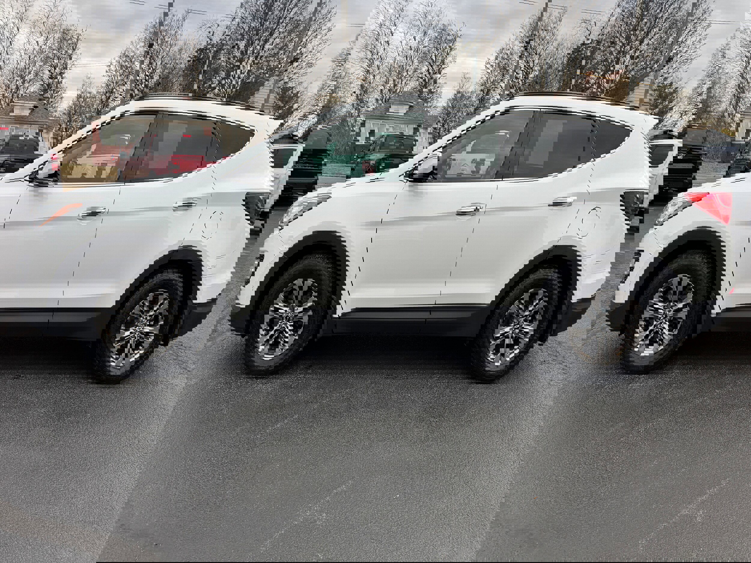 Used 2014 Hyundai Santa Fe Sport w/ Premium Equipment Package 03 image 3