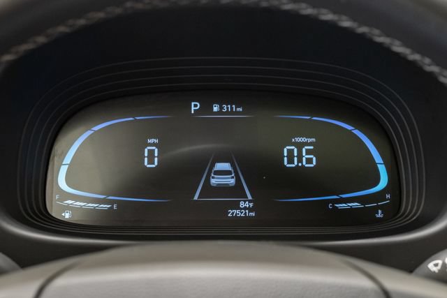 Used 2025 Hyundai Venue SEL FWD image 14