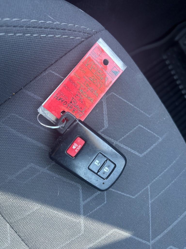 Used 2017 Toyota Tacoma TRD Off-Road w/ Tow Package (A/T) image 35