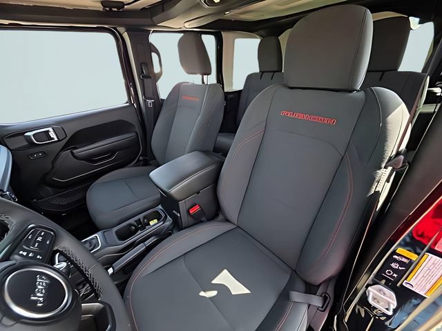 Used 2025 Jeep Wrangler Unlimited Rubicon AWD/4WD image 25