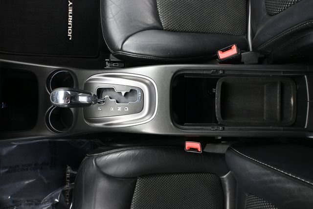 Used 2017 Dodge Journey Crossroad AWD/4WD image 32