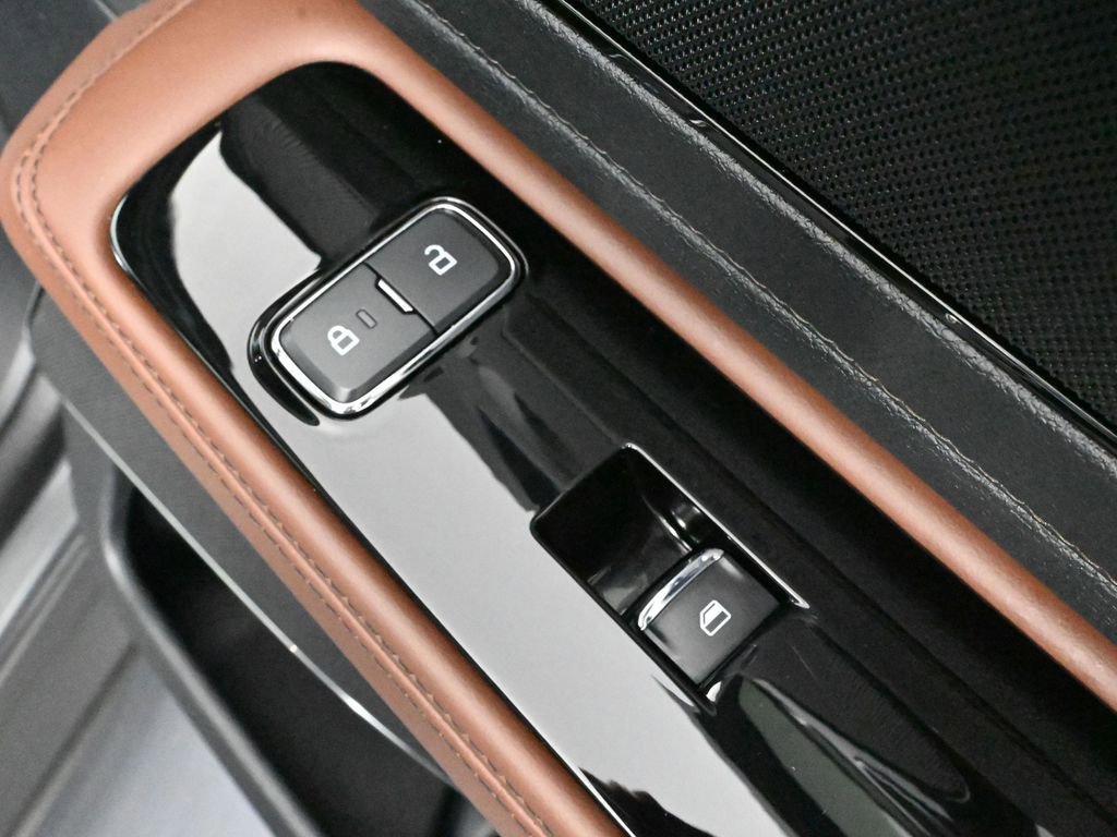 Used 2025 Lincoln Aviator Reserve w/ Jet Appearance Package image 54