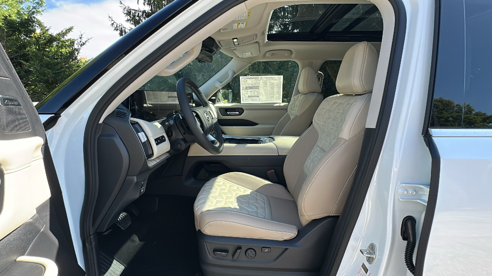 New 2026 Nissan Armada Platinum Reserve AWD/4WD image 7