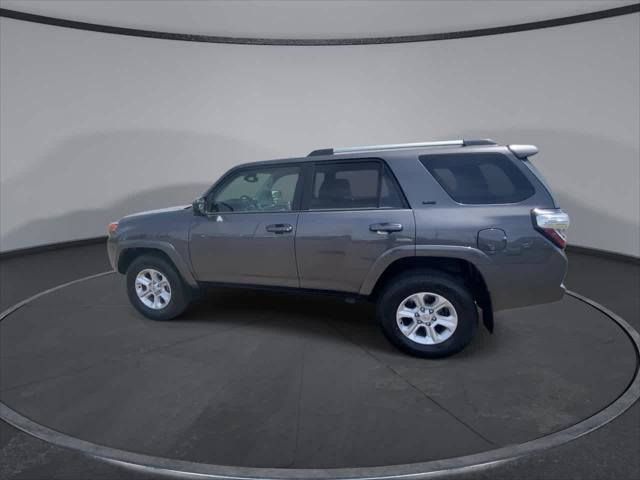 Certified 2022 Toyota 4Runner SR5 AWD/4WD image 5