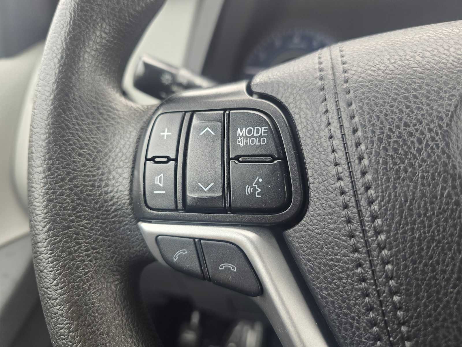 Used 2020 Toyota Sienna LE FWD image 29