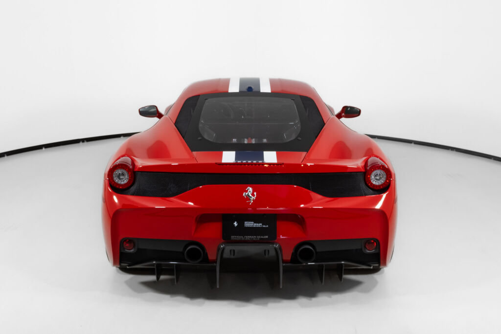 Used 2015 Ferrari 458 Speciale Coupe RWD image 7