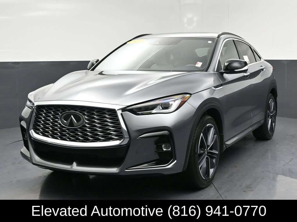 Used 2025 INFINITI QX55 Luxe w/ Cargo Package image 3