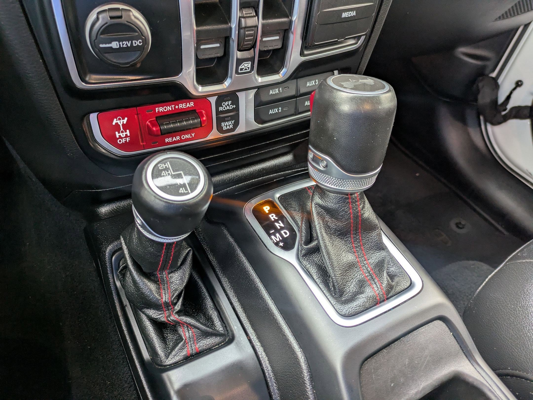 Used 2021 Jeep Wrangler Unlimited Rubicon AWD/4WD image 29