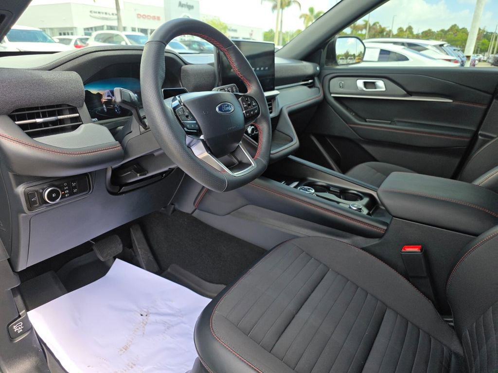 Used 2025 Ford Explorer ST-Line RWD image 29