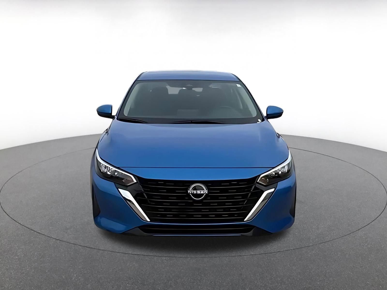 Used 2025 Nissan Sentra SV image 4