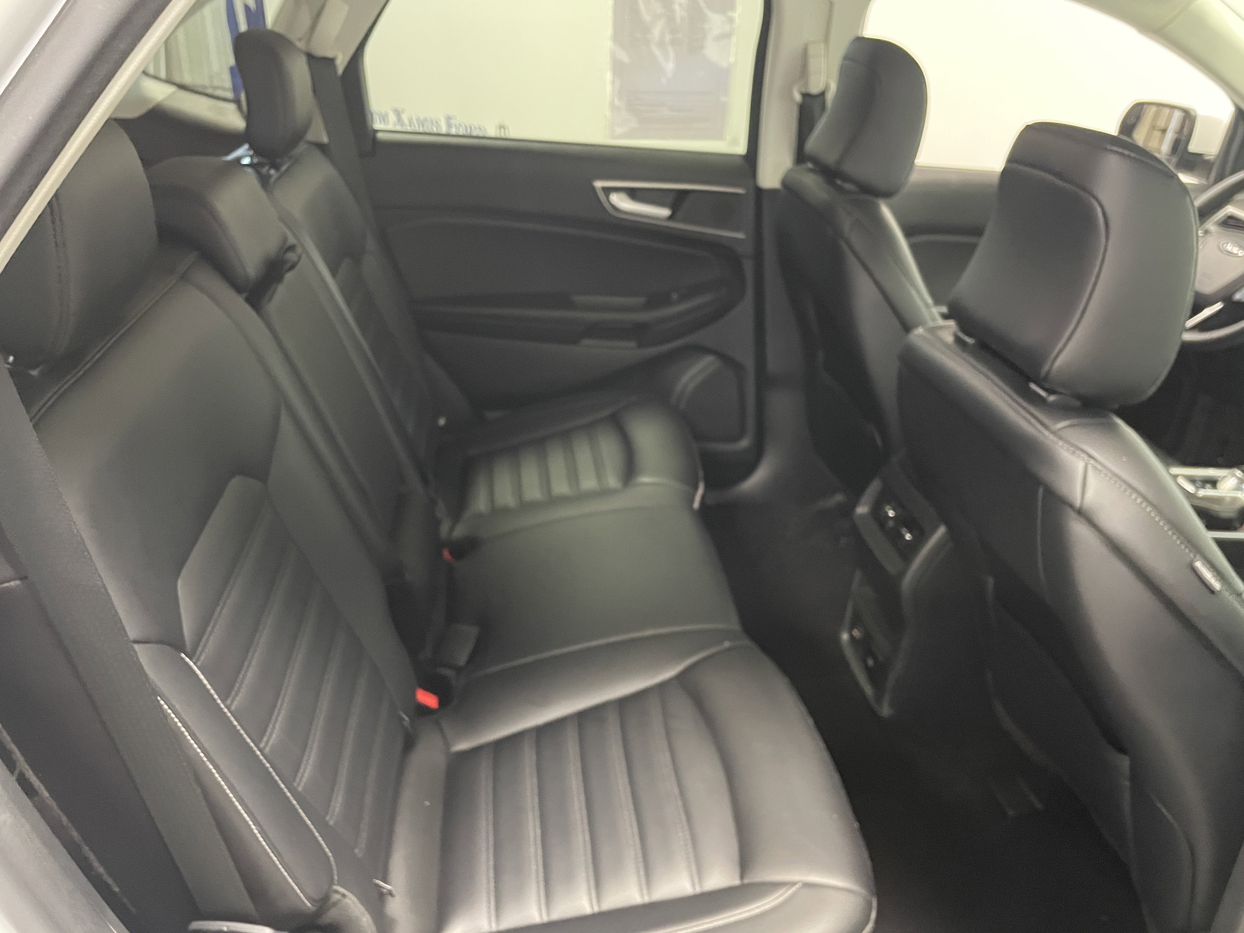 Used 2022 Ford Edge SEL w/ Convenience Package image 23