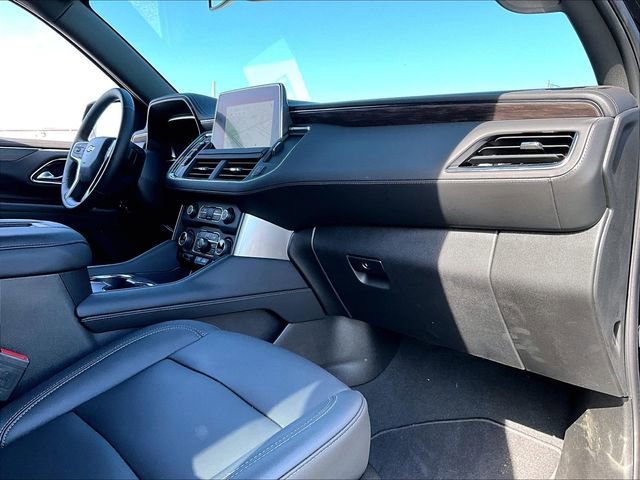 Used 2024 Chevrolet Tahoe LT w/ LT Signature Package AWD/4WD image 14