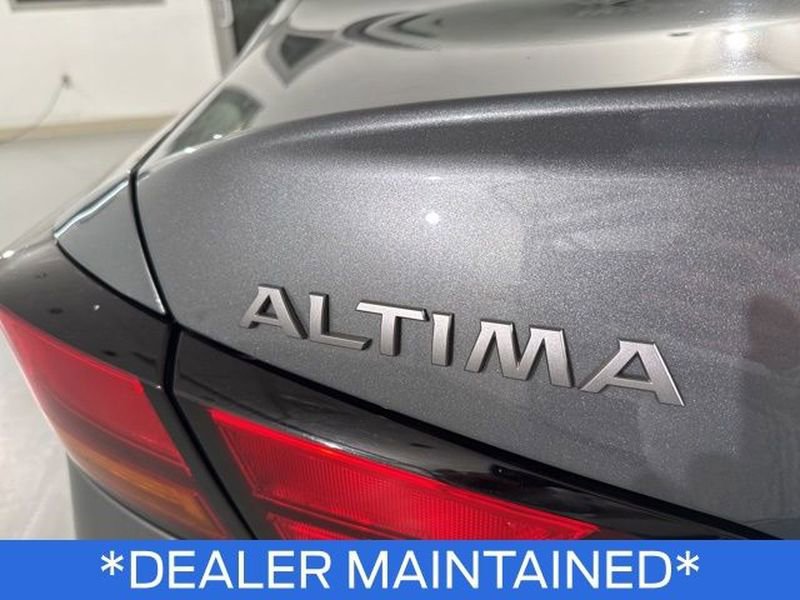 Used 2024 Nissan Altima 2.5 SV image 10