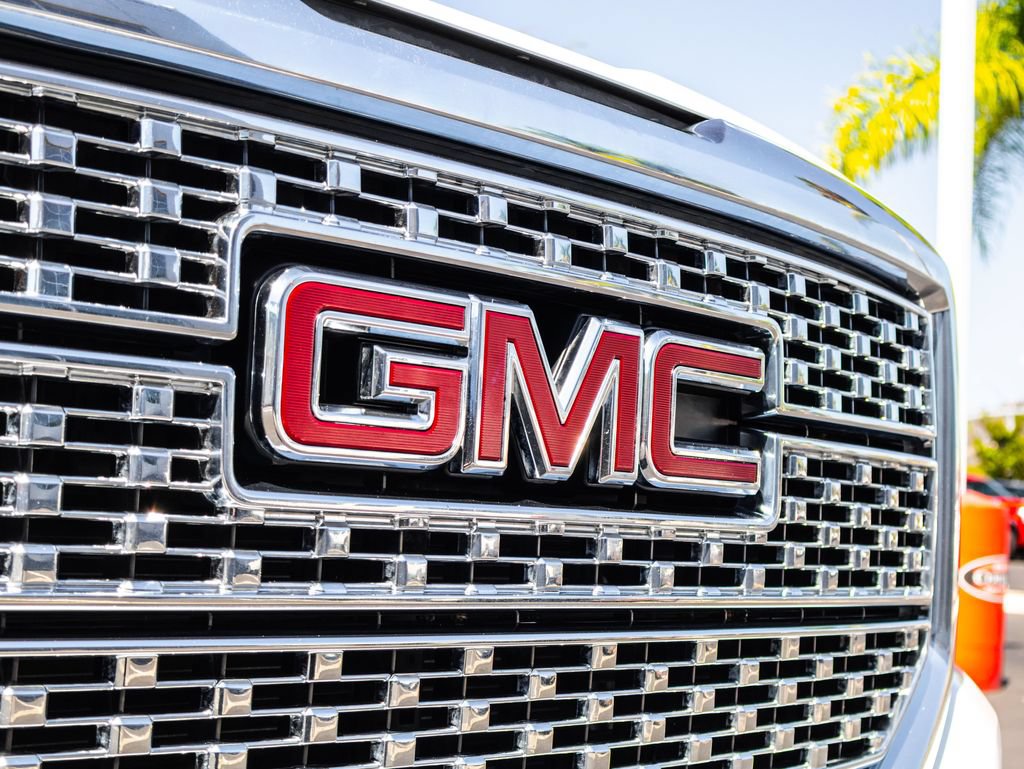 Used 2018 GMC Sierra 1500 SLT w/ Texas SLT Premium Package RWD image 5