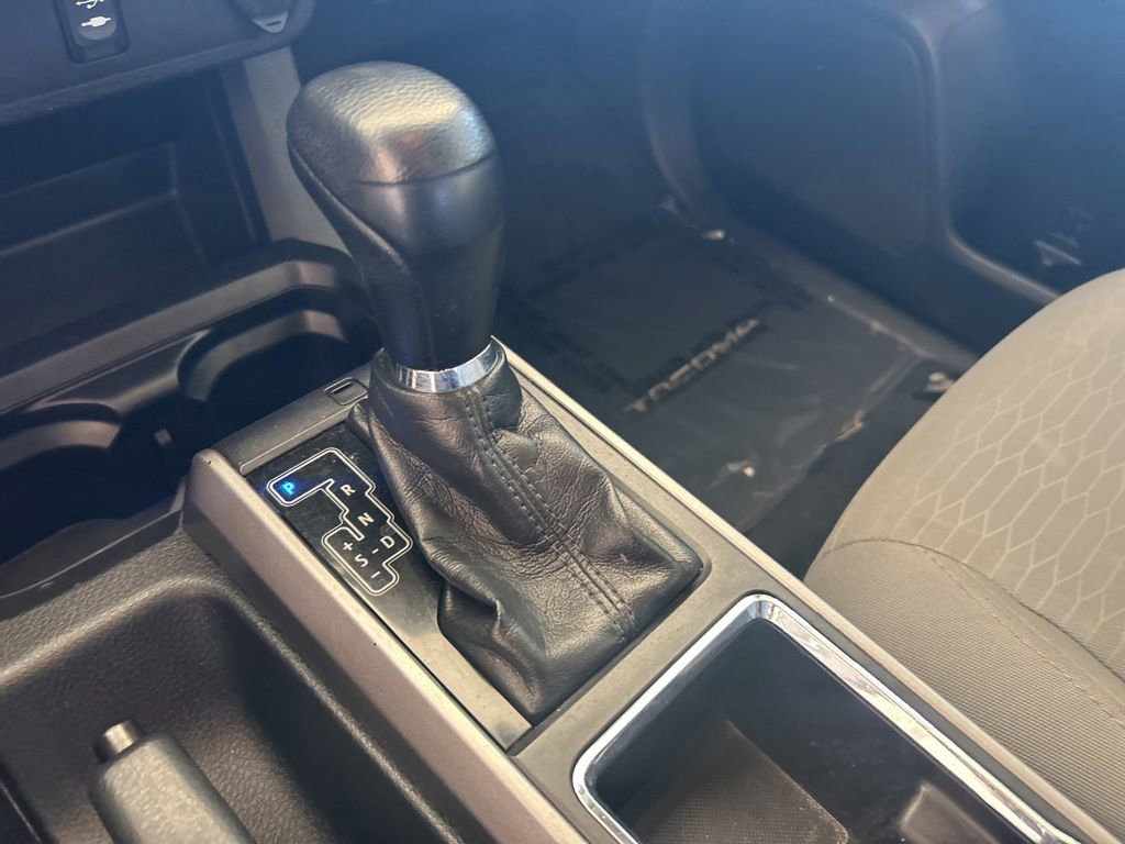 Used 2017 Toyota Tacoma SR5 w/ Tow Package image 8