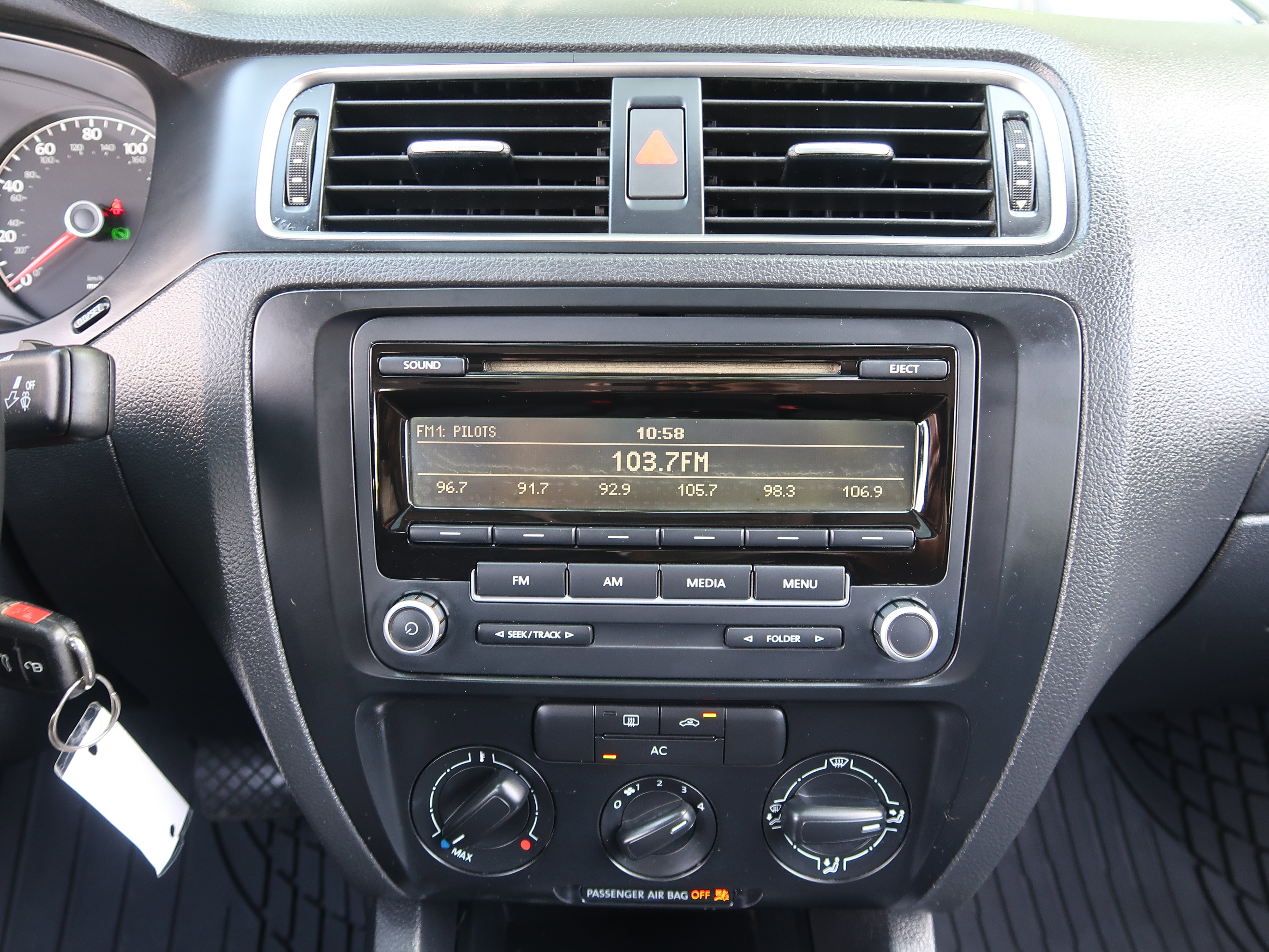 Used 2012 Volkswagen Jetta S FWD image 16