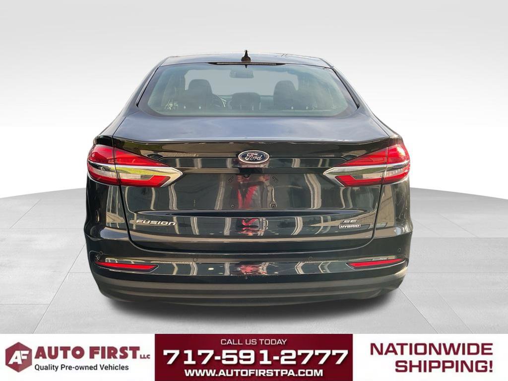 Used 2020 Ford Fusion SE FWD image 3