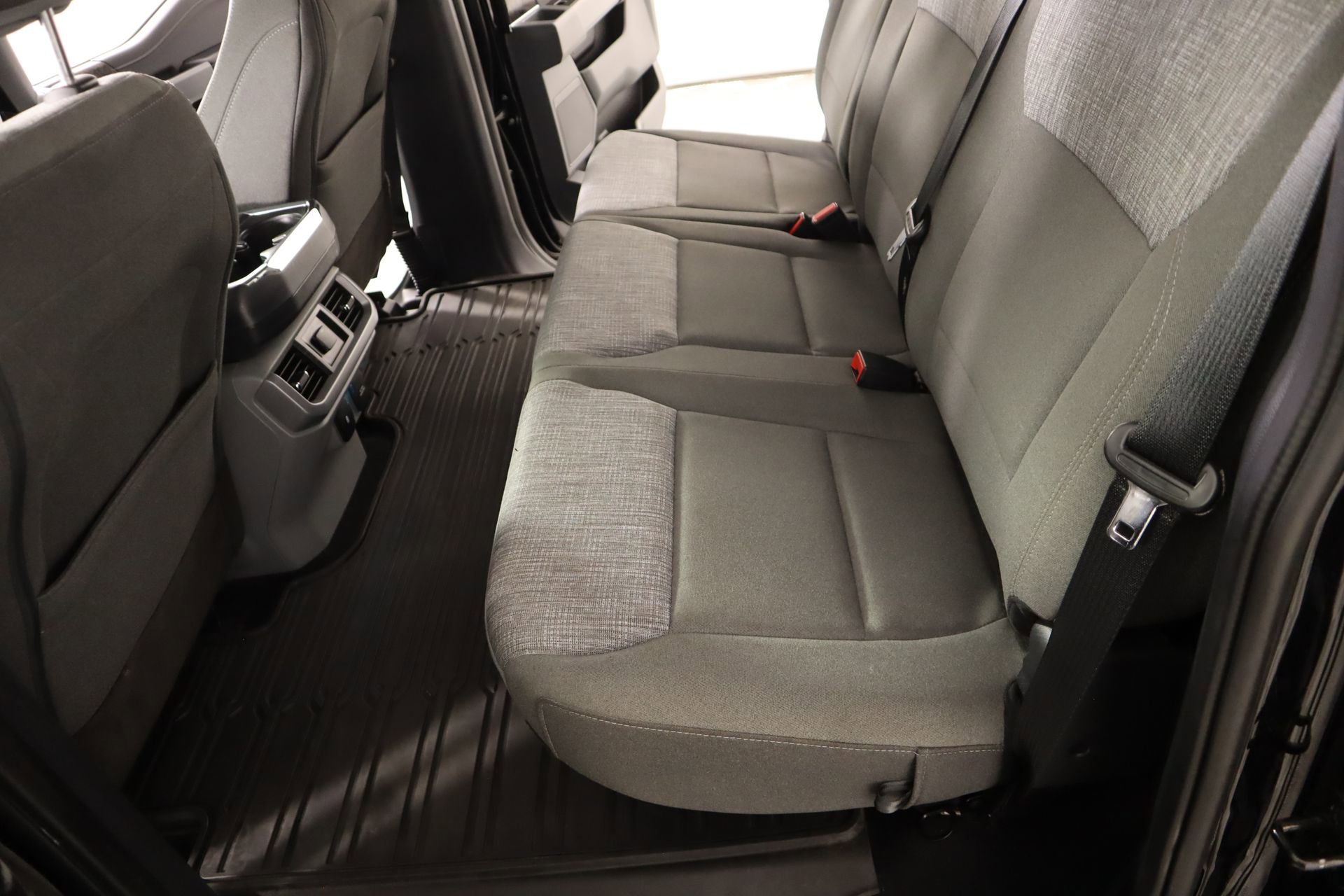 Used 2023 Ford F150 4x4 SuperCrew image 13