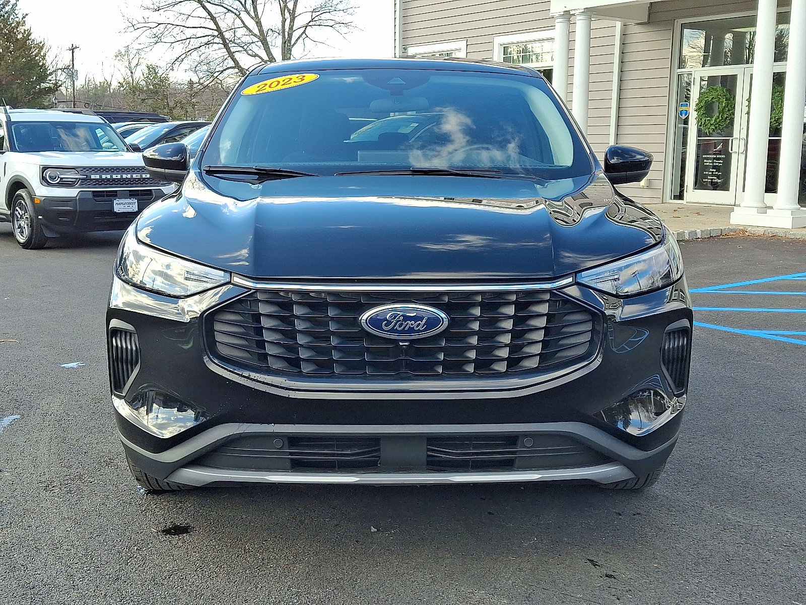 Used 2023 Ford Escape Active w/ Tech Pack #2 image 2