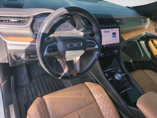 Used 2022 Jeep Grand Cherokee Summit w/ Luxury Tech Group V AWD/4WD image 8
