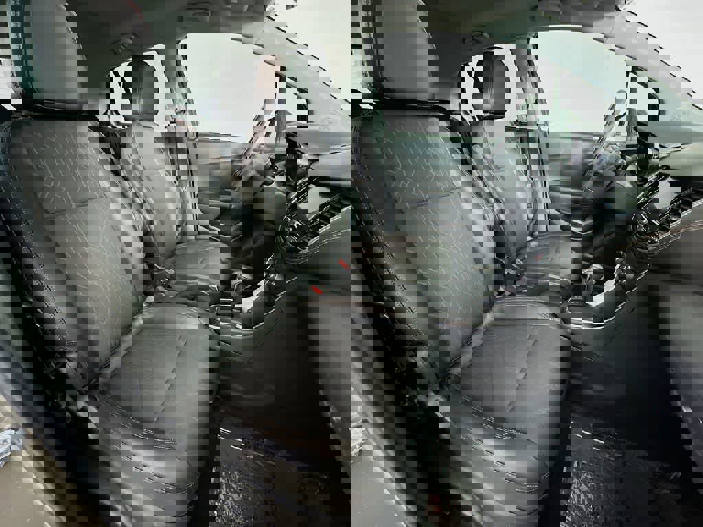 Used 2021 Chevrolet Trax LT w/ Driver Confidence Package image 14