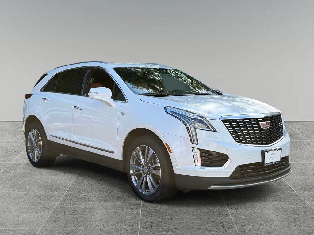 Used 2024 Cadillac XT5 Premium Luxury w/ LPO, Floor Liner Package AWD/4WD image 9