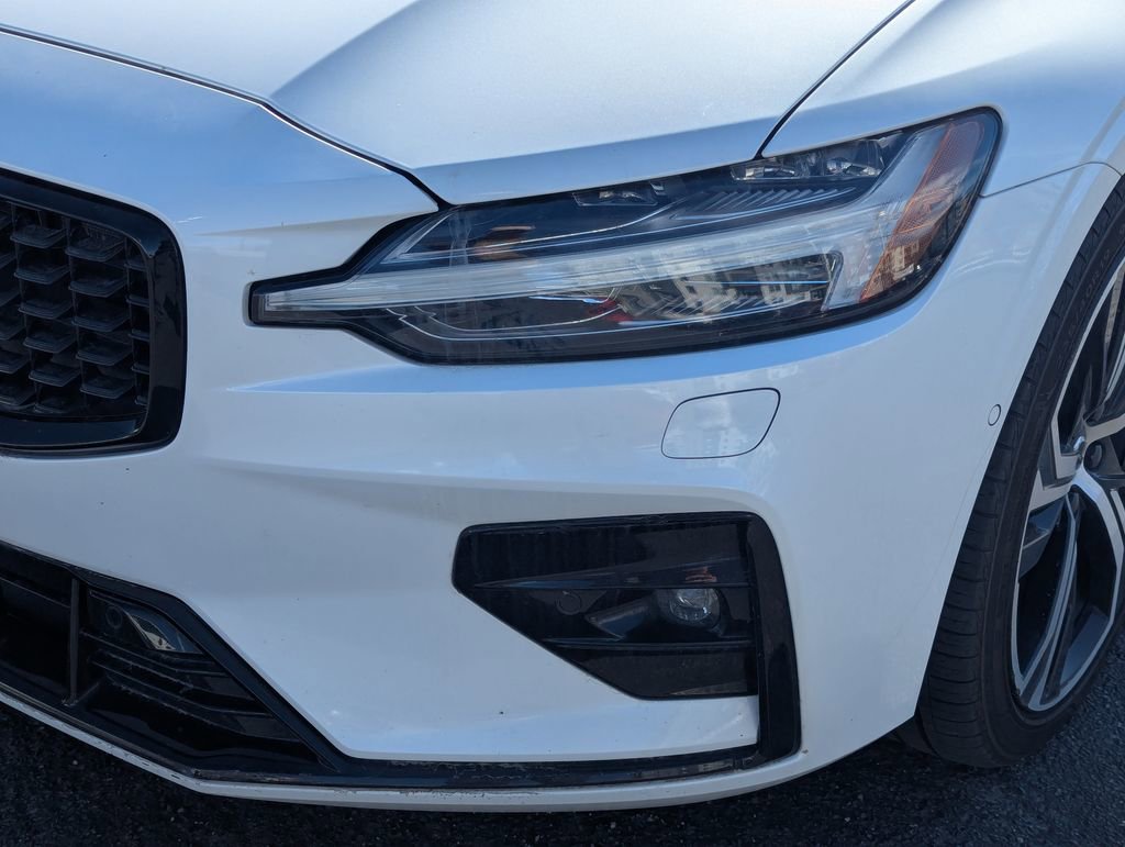 Used 2024 Volvo S60 B5 Ultimate image 12