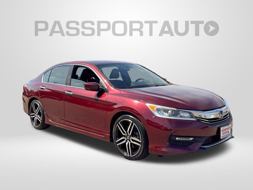 Used 2017 Honda Accord Sport image 10