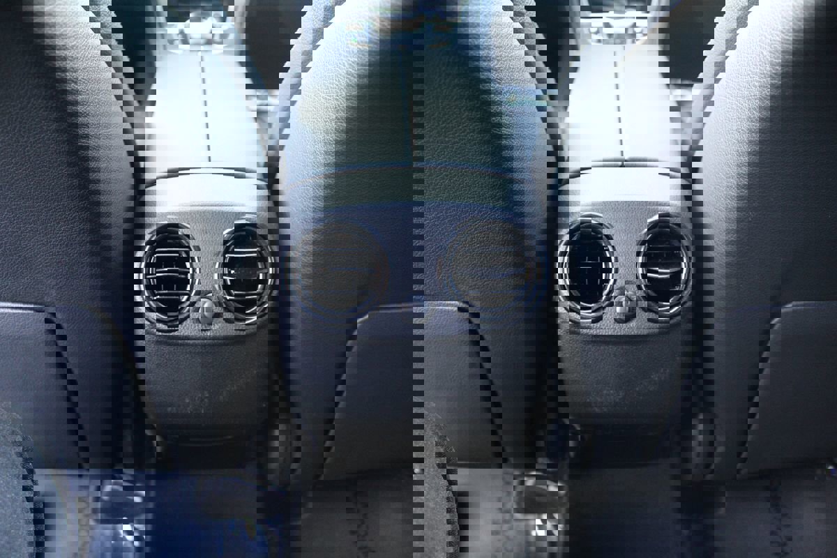 Used 2019 Mercedes-Benz GLC 300 4MATIC image 27