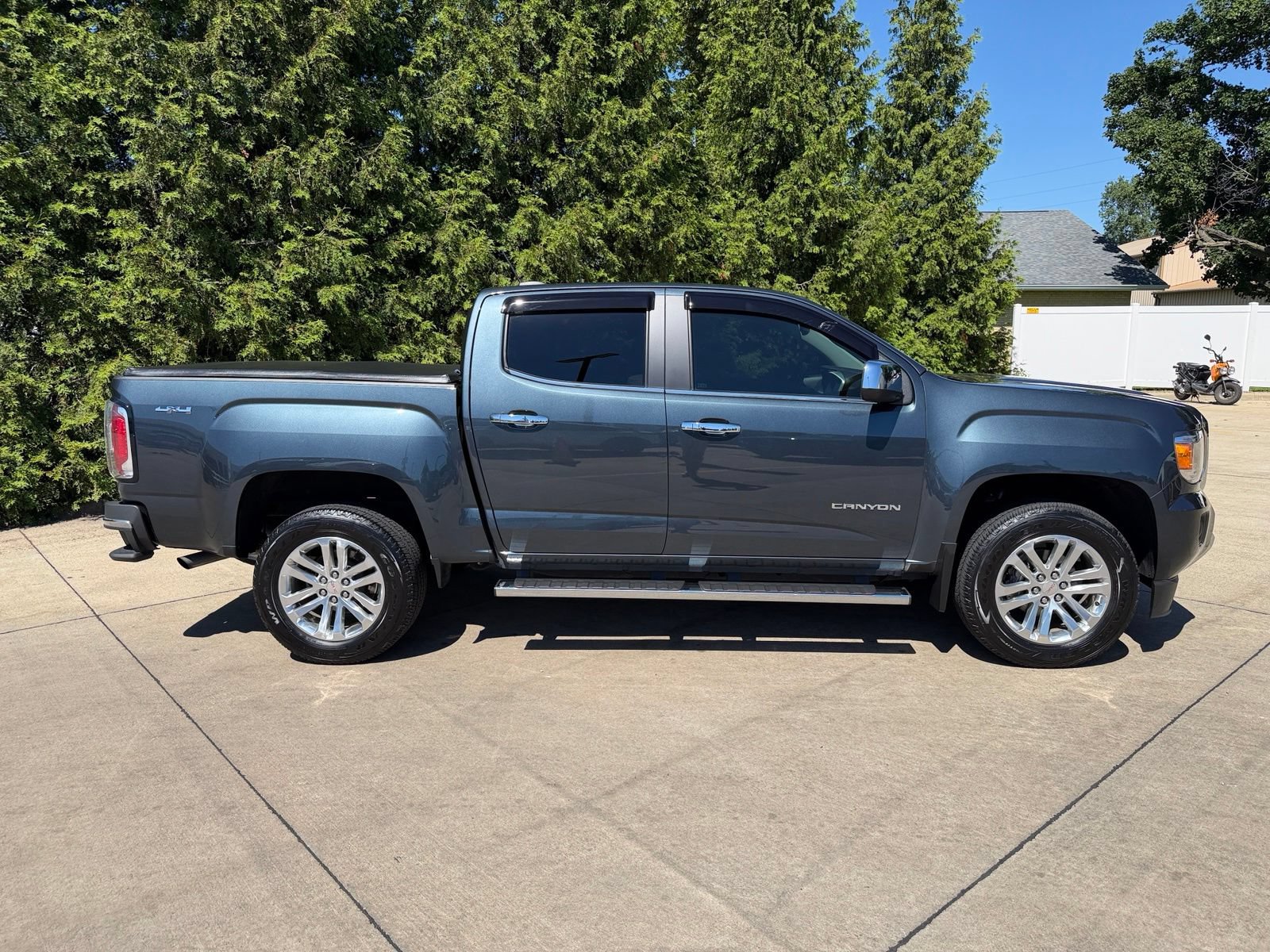 Used 2019 GMC Canyon SLT w/ Driver Alert Package AWD/4WD image 31
