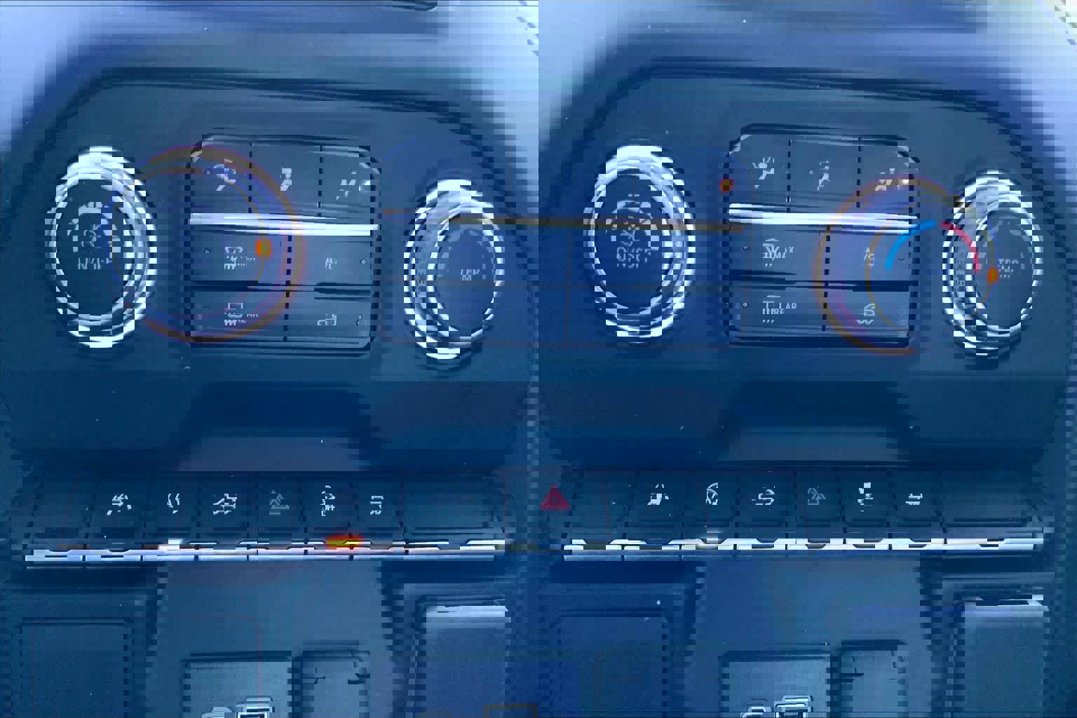 Used 2024 Chevrolet Silverado 1500 Custom image 29