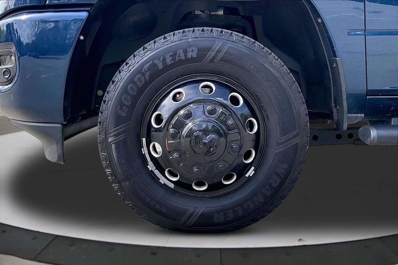 Certified 2024 RAM 3500 Laramie w/ Night Edition image 35
